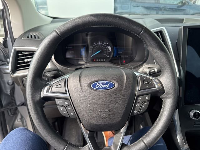 Used 2022 Ford Edge Titanium w/ Equipment Group 301A image 10