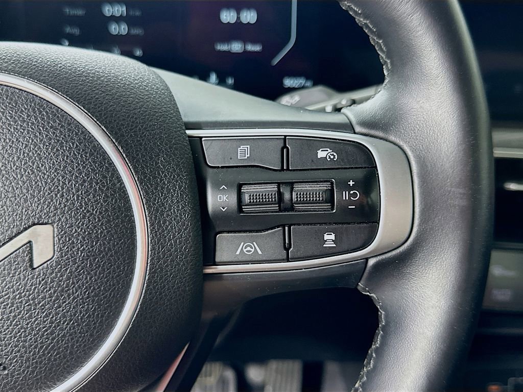 Used 2025 Kia K5 EX image 23