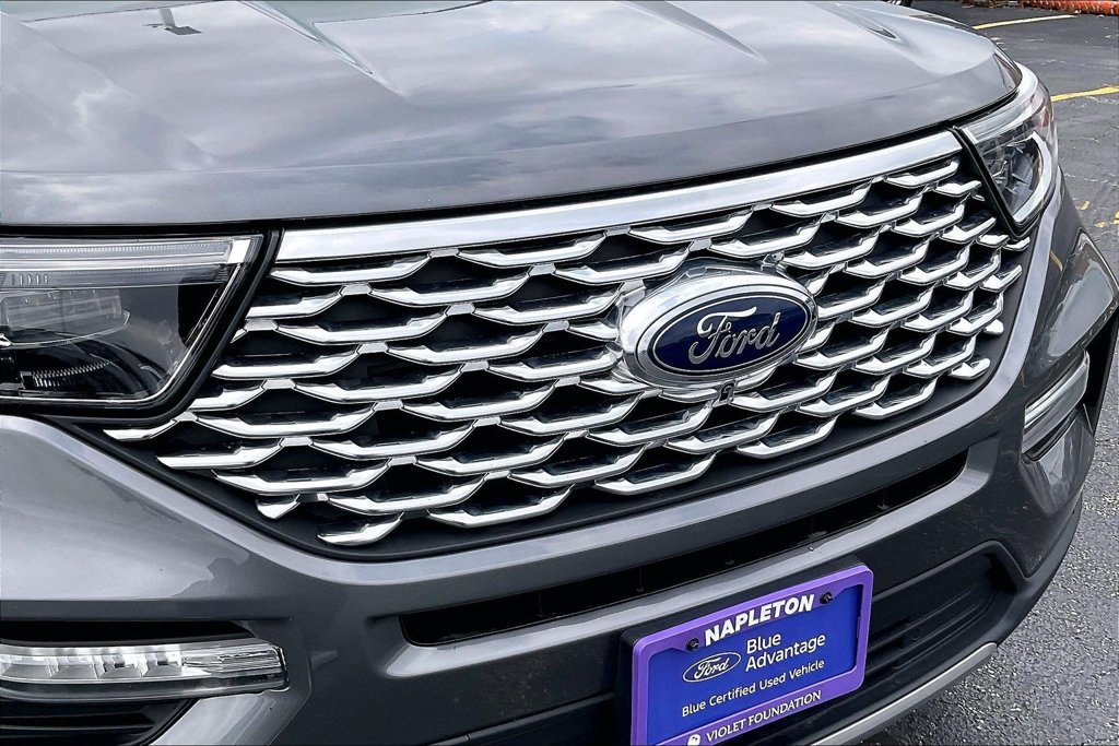 Certified 2022 Ford Explorer Platinum w/ Equipment Group 601A AWD/4WD image 31