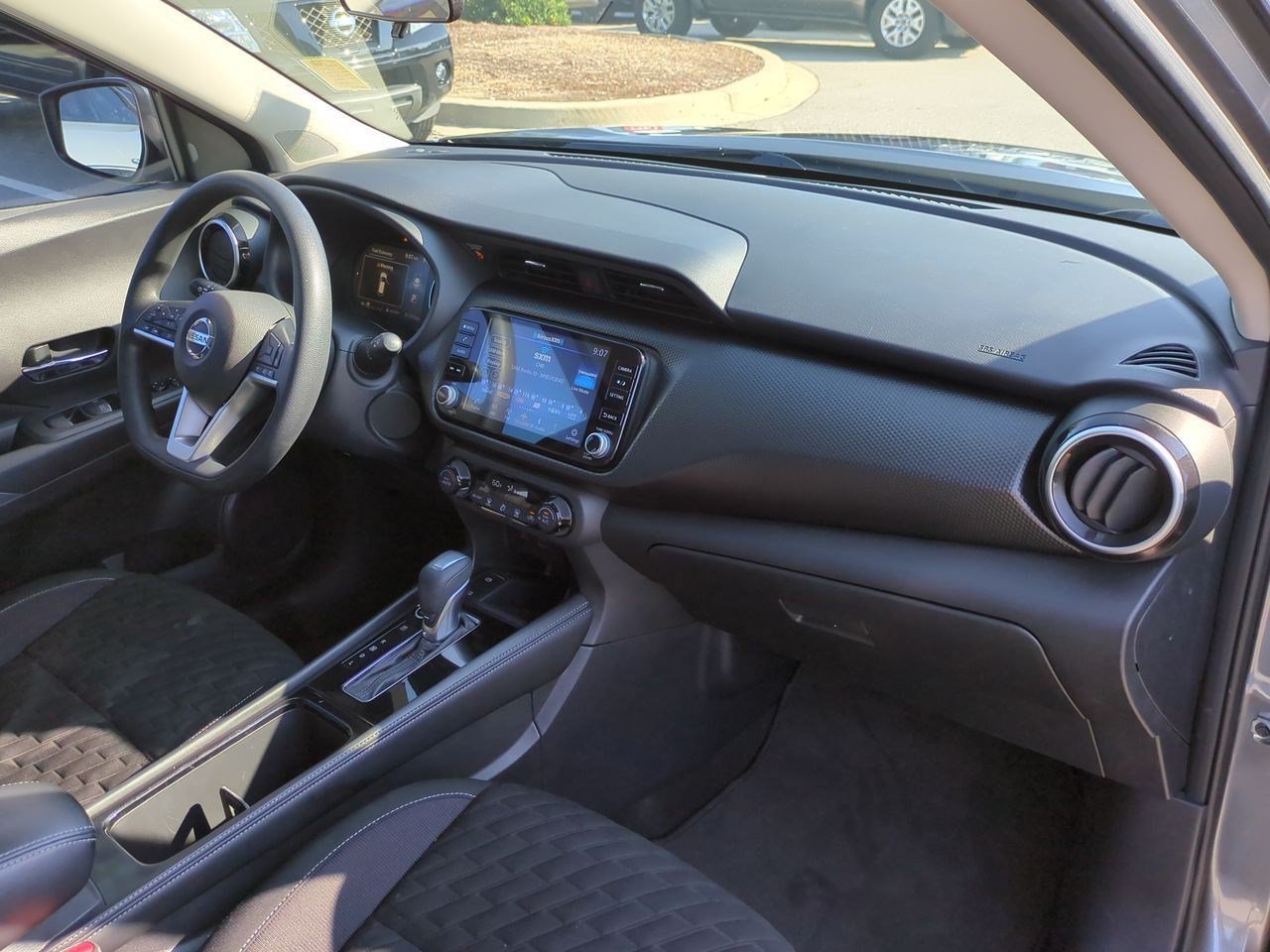 Certified 2021 Nissan Kicks SV FWD image 41