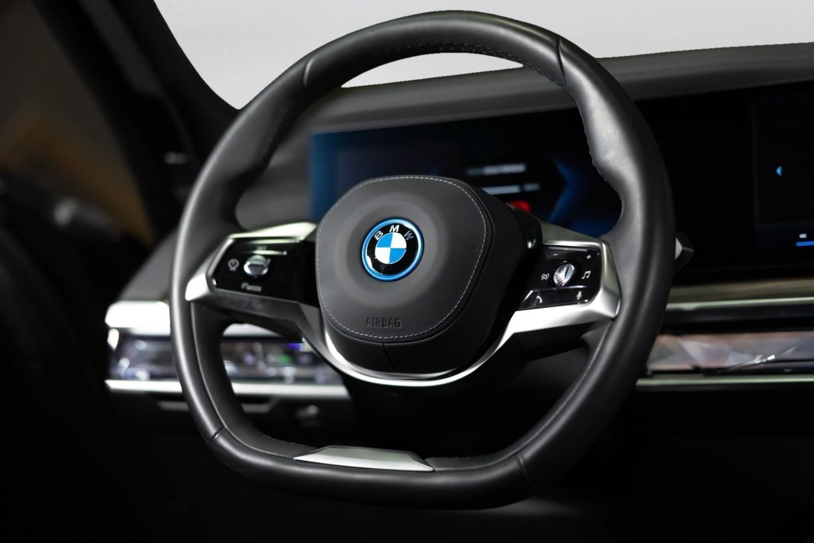 Used 2025 BMW i7 xDrive60 AWD/4WD image 49