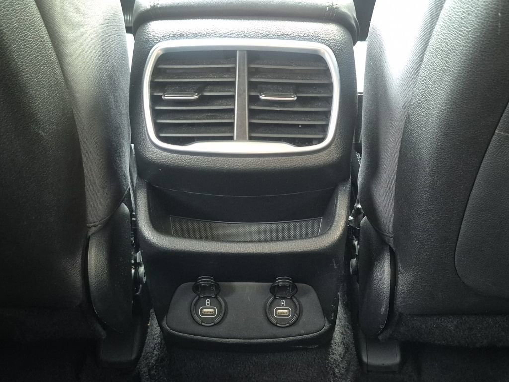 Used 2020 Hyundai Santa Fe SEL FWD image 18