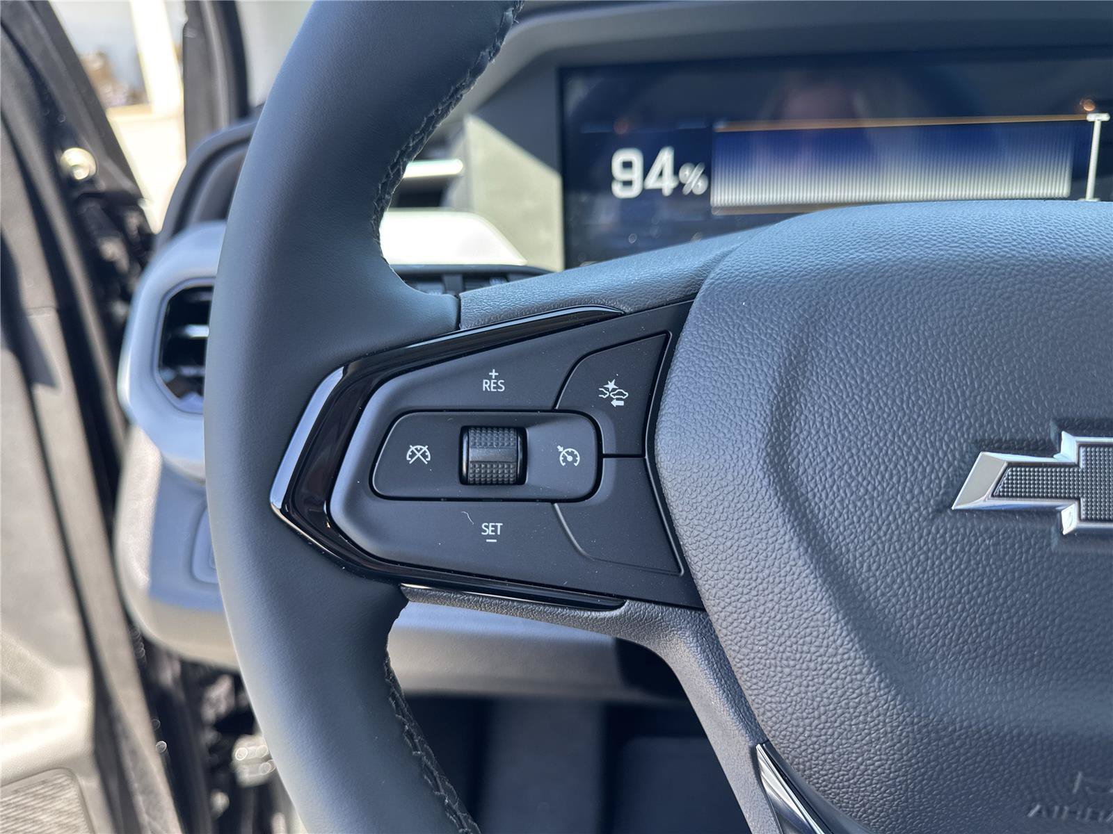 New 2027 Chevrolet Bolt RS w/ Technology Package FWD image 21