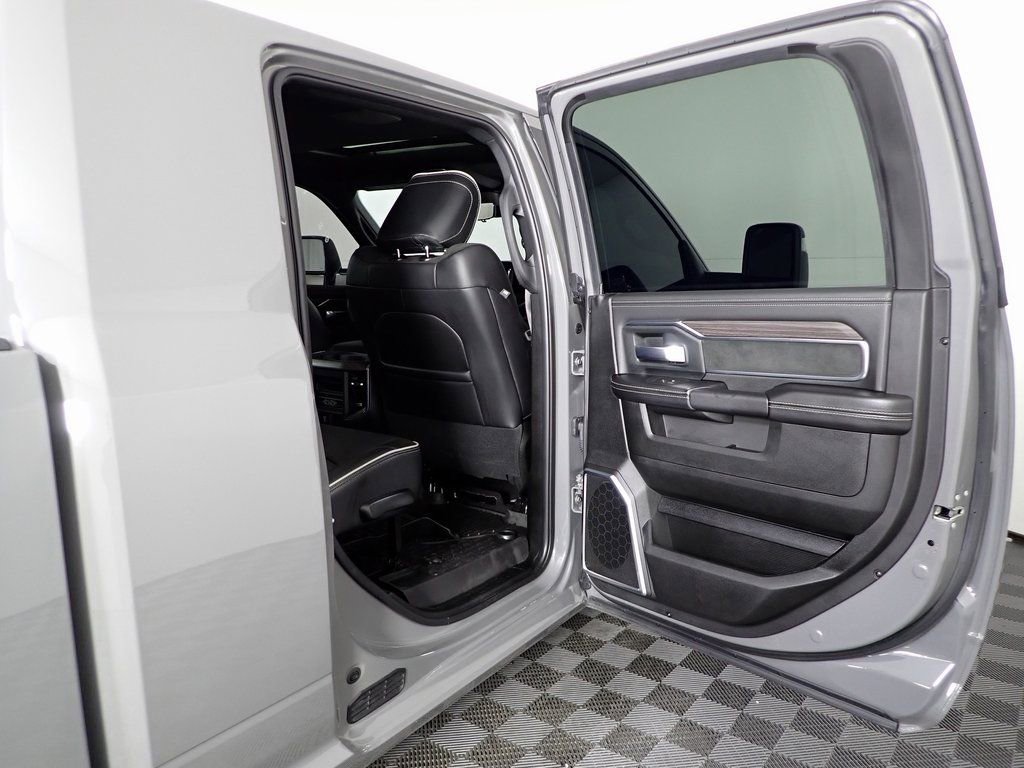 Used 2025 RAM 3500 Laramie w/ Night Edition image 35