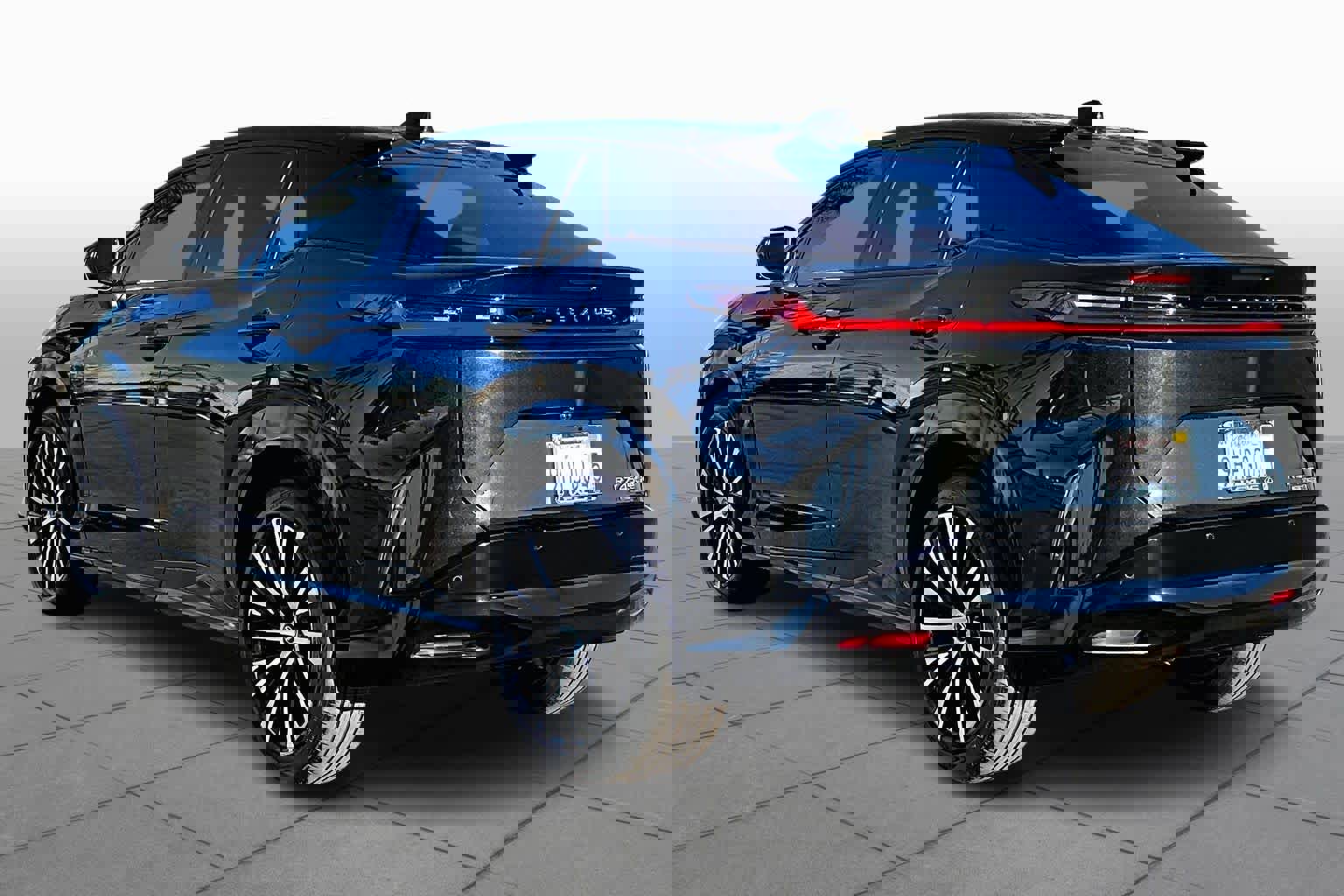 Used 2023 Lexus RZ 450e Premium image 11