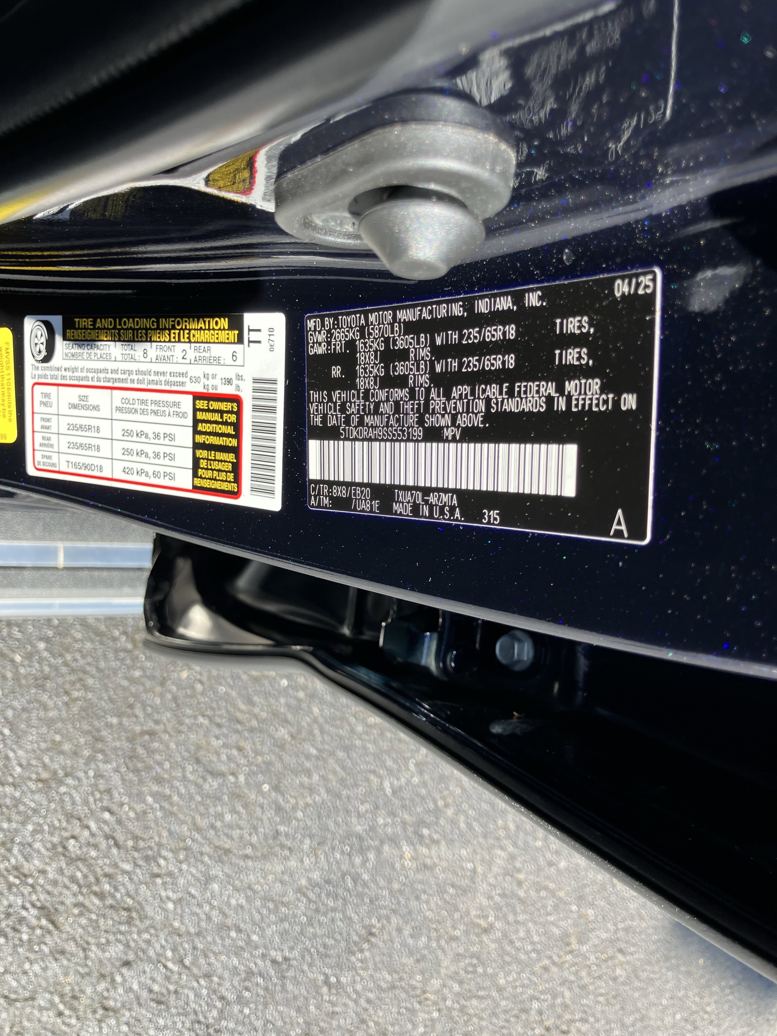 Used 2025 Toyota Highlander XLE FWD image 30