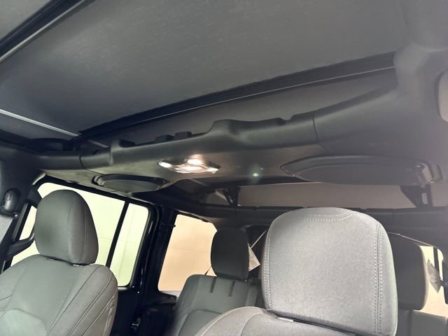 Used 2023 Jeep Wrangler Unlimited image 12