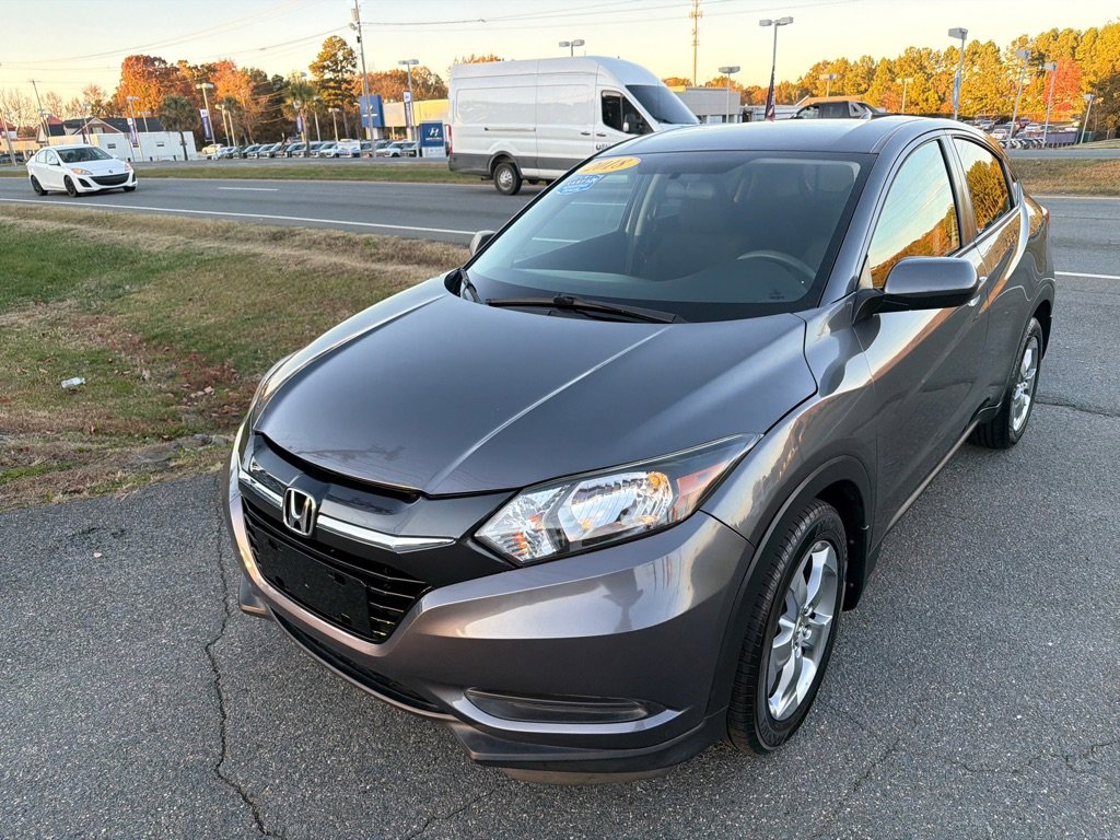 Used 2018 Honda HR-V LX image 4
