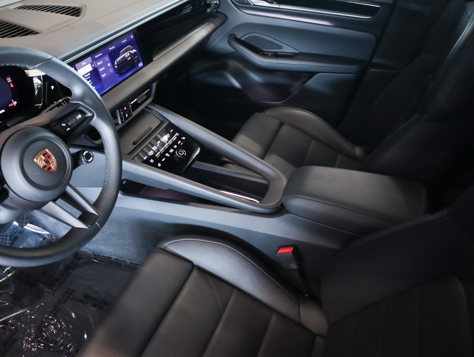 Certified 2026 Porsche Macan Electric RWD image 20
