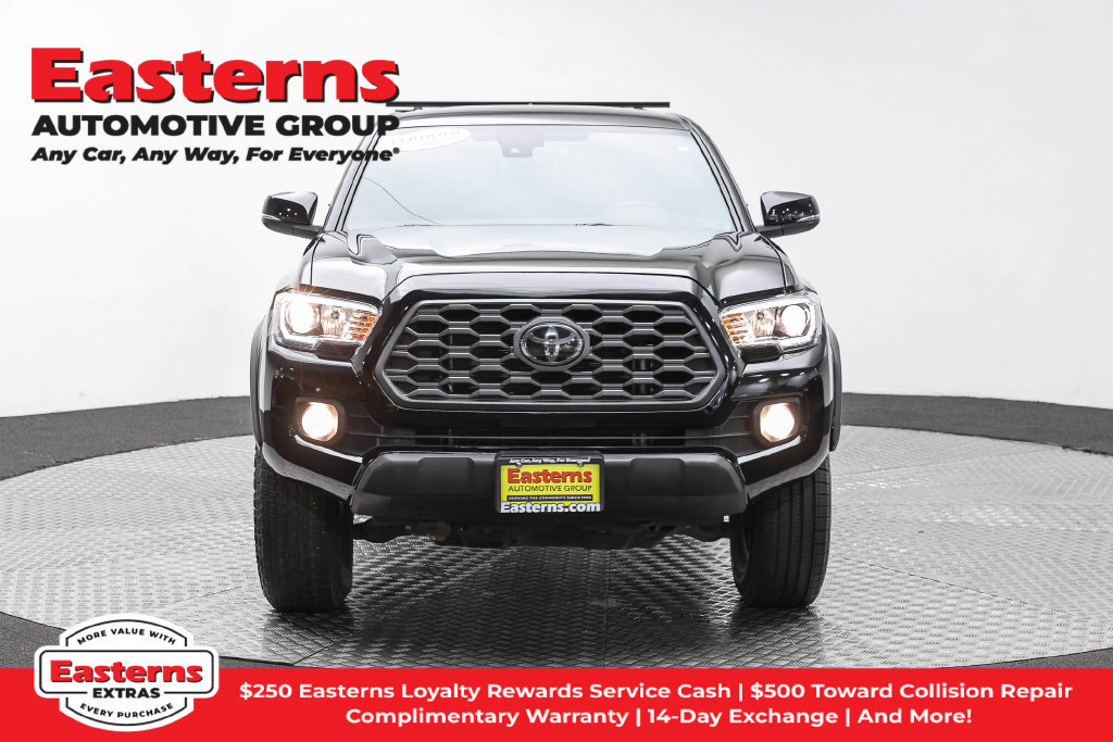 Used 2021 Toyota Tacoma TRD Off-Road AWD/4WD image 3