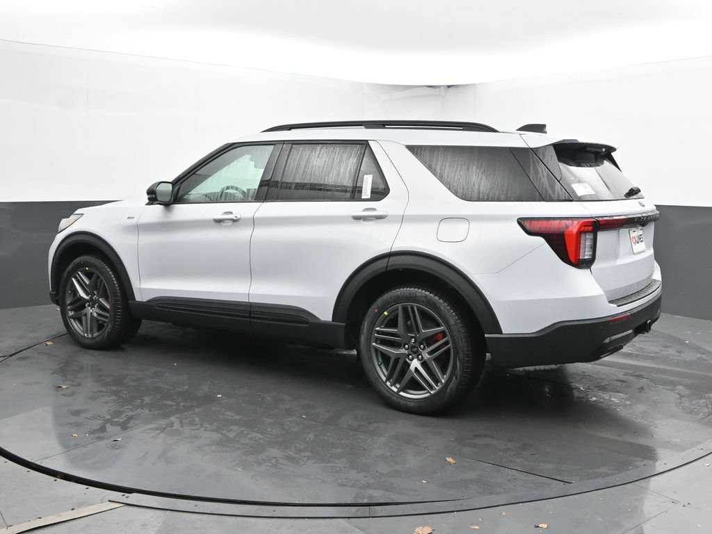 New 2026 Ford Explorer ST-Line w/ ST-Line Street Pack AWD/4WD image 10