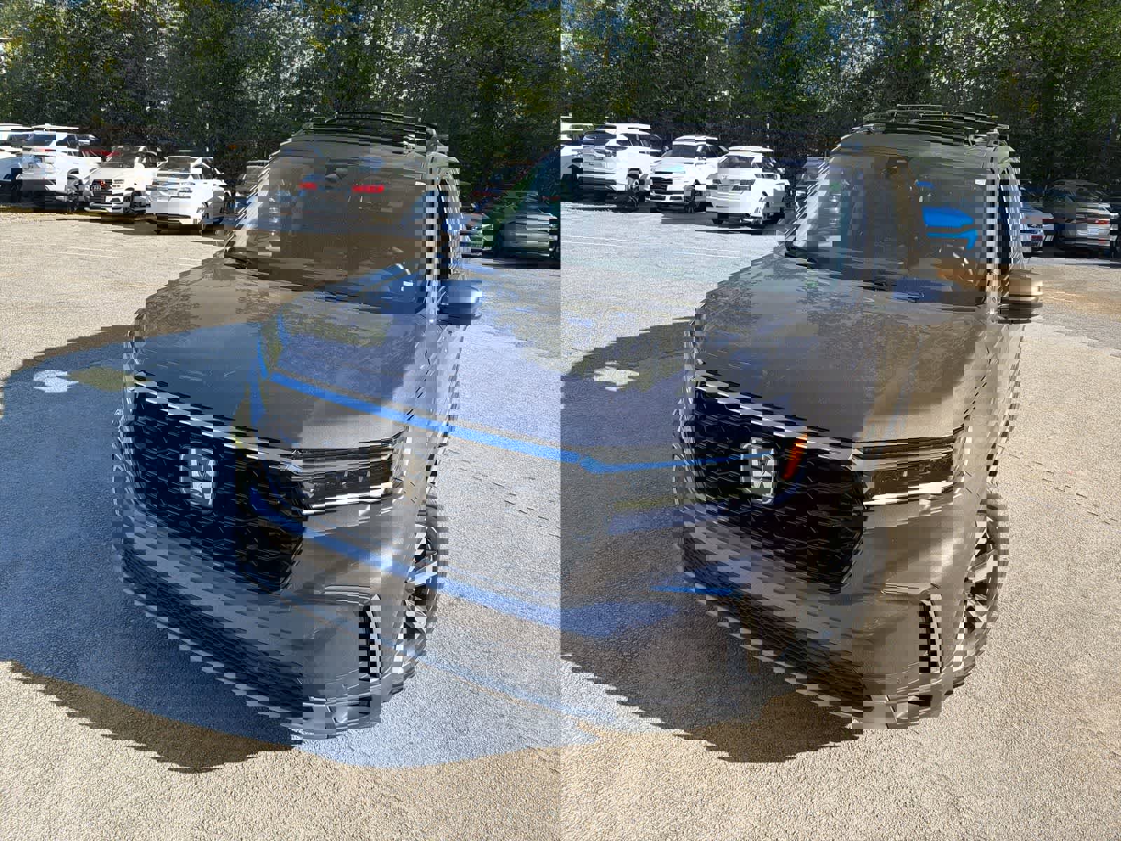 Used 2023 Honda Pilot Touring image 3