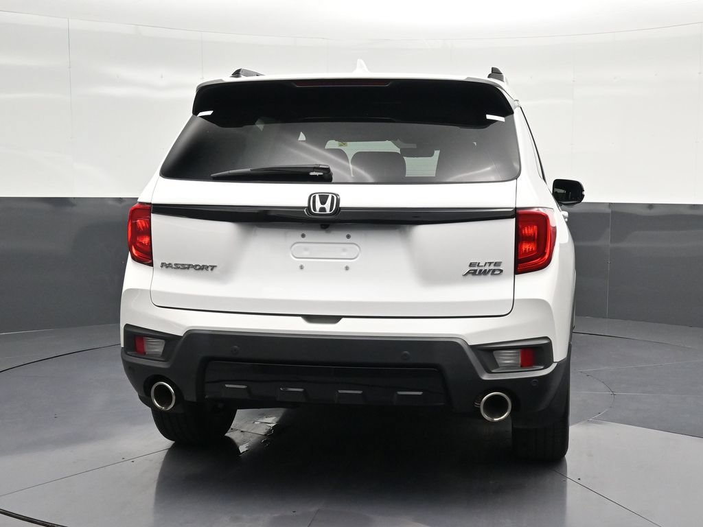Used 2023 Honda Passport Elite image 2