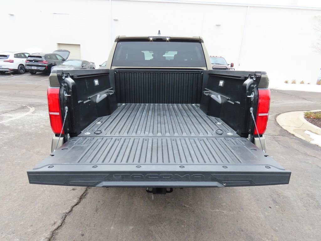 Used 2024 Toyota Tacoma TRD Off-Road image 20