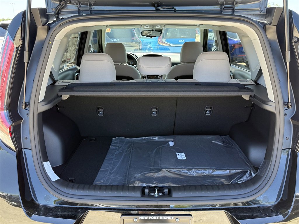 New 2025 Kia Soul EX image 12