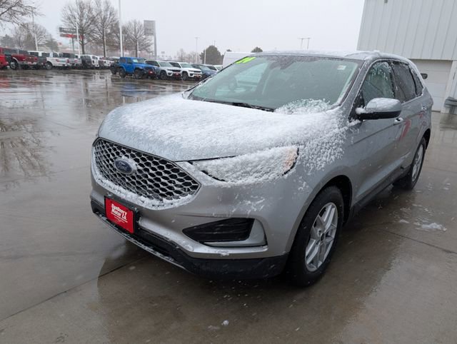 Used 2024 Ford Edge SEL image 39