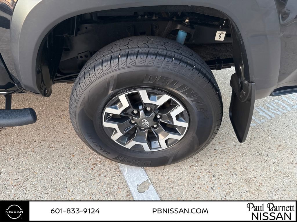Used 2022 Toyota Tacoma TRD Off-Road image 25
