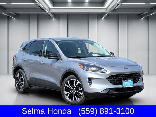 Used 2022 Ford Escape SE w/ SE Sport Appearance Package AWD/4WD image 1