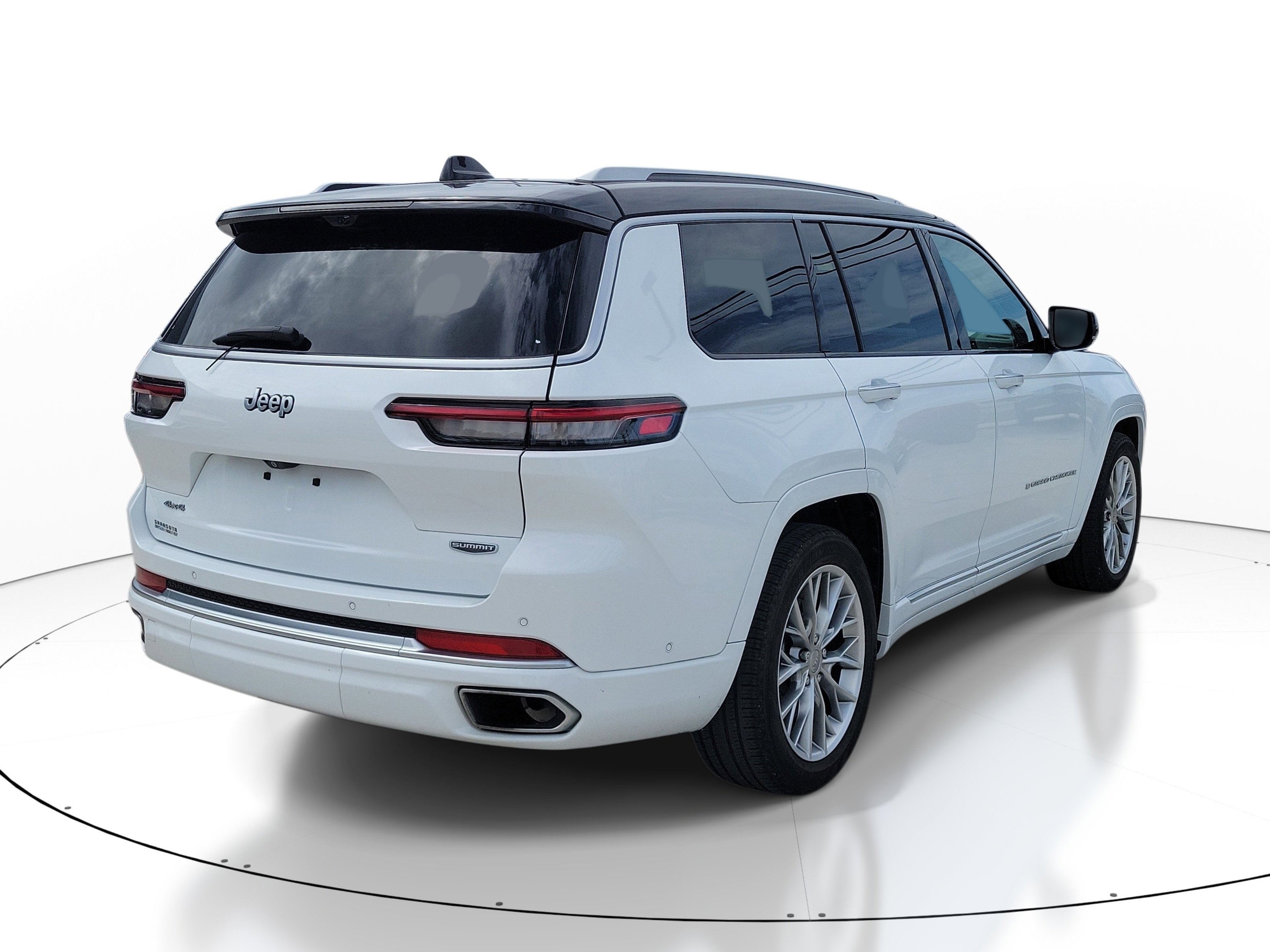 Used 2023 Jeep Grand Cherokee L Summit w/ Advanced Protech Group IV AWD/4WD image 6
