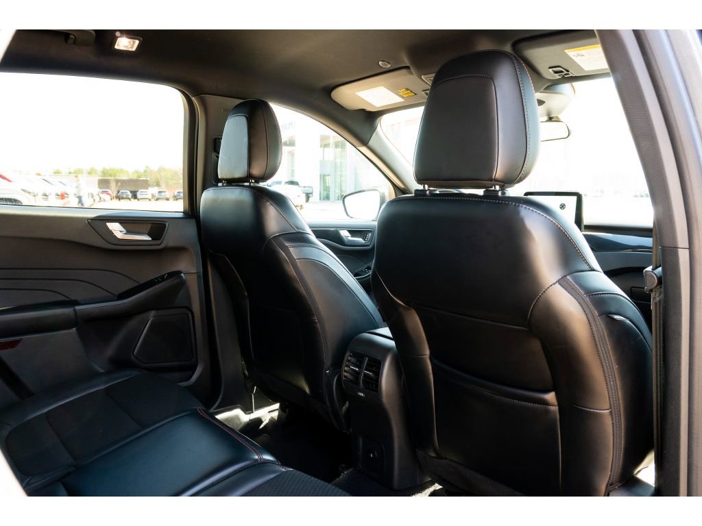 Used 2024 Ford Escape ST-Line image 15