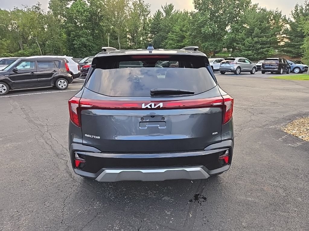 Certified 2024 Kia Seltos S AWD/4WD image 4