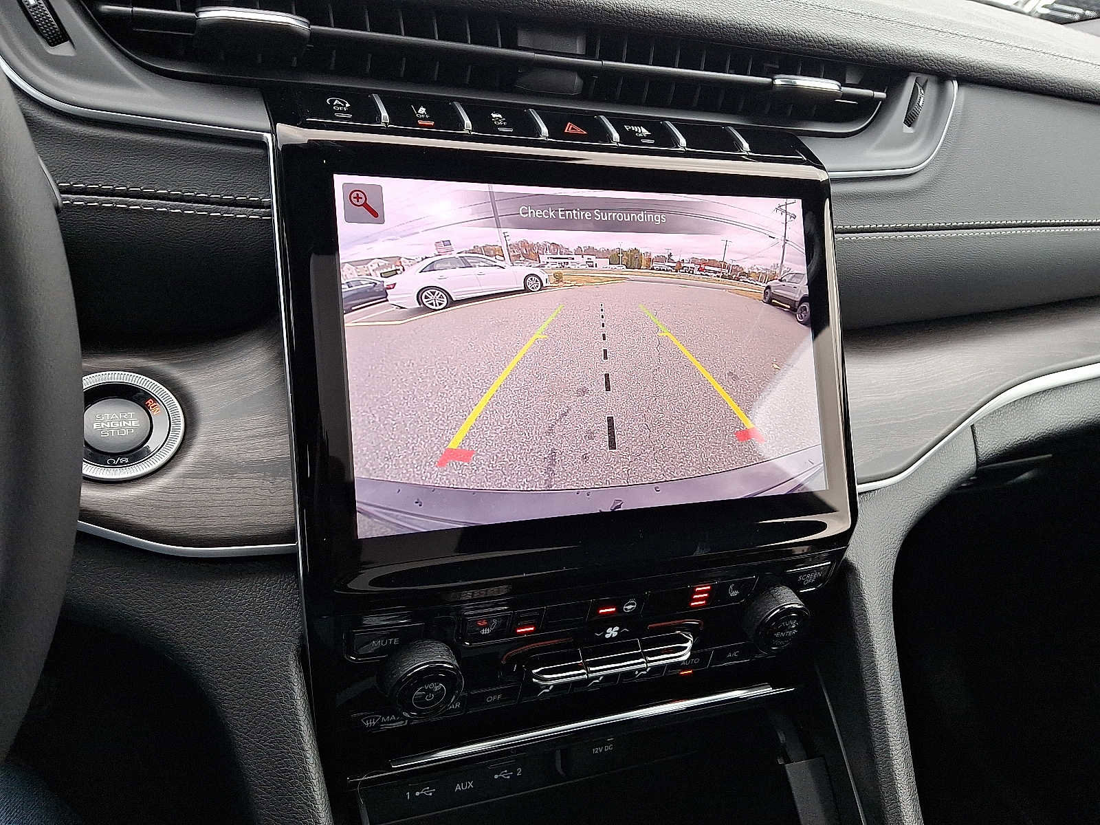 New 2025 Jeep Grand Cherokee Limited image 14