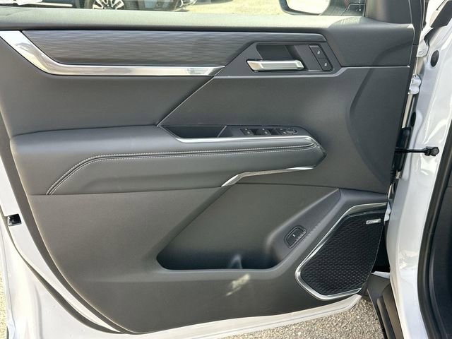 New 2025 GMC Acadia Elevation w/ Black Edition image 18