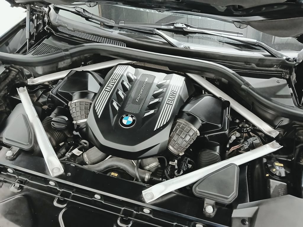 Used 2023 BMW X5 M50i AWD/4WD image 33
