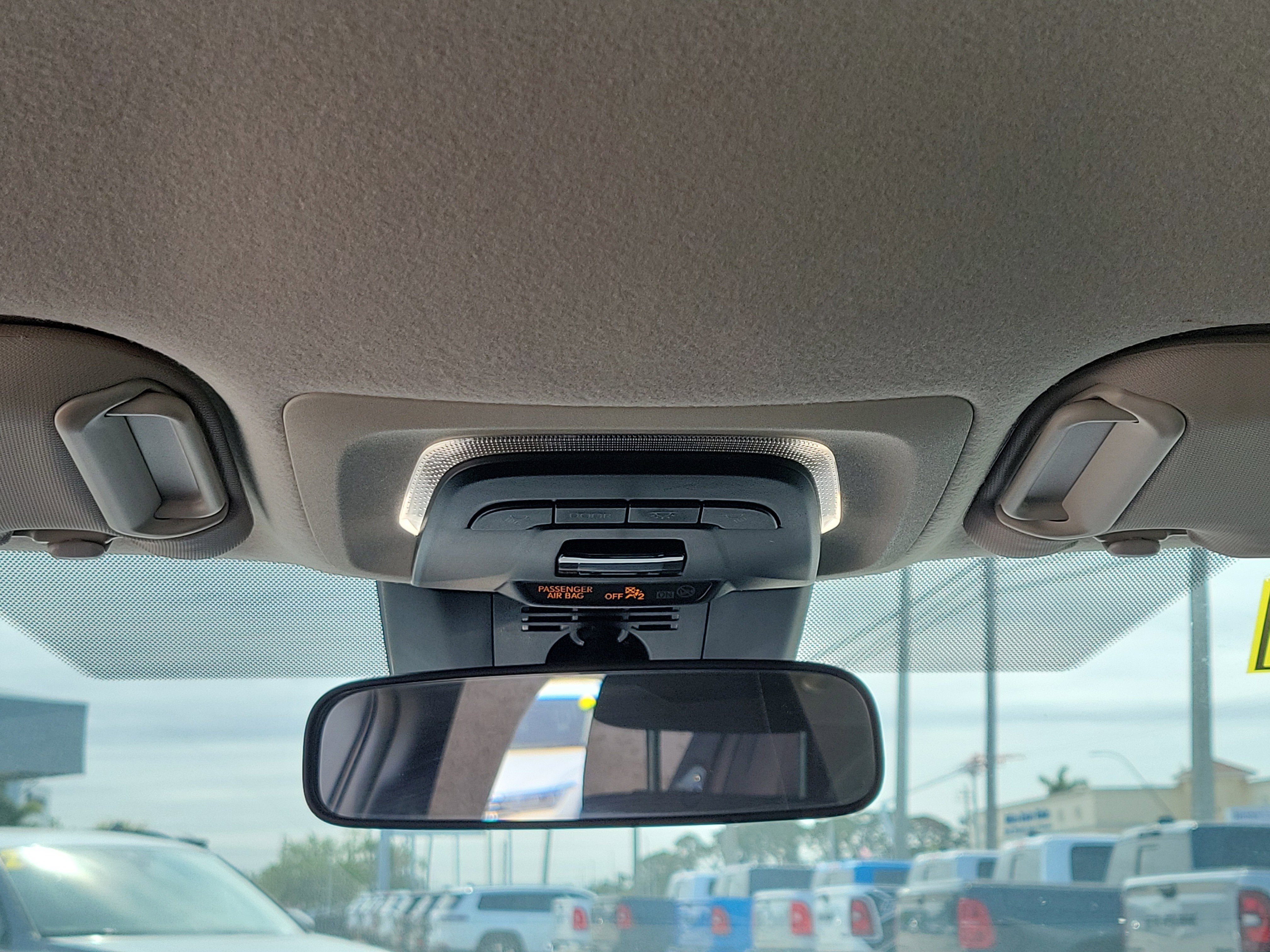 Used 2025 Toyota Corolla LE image 20