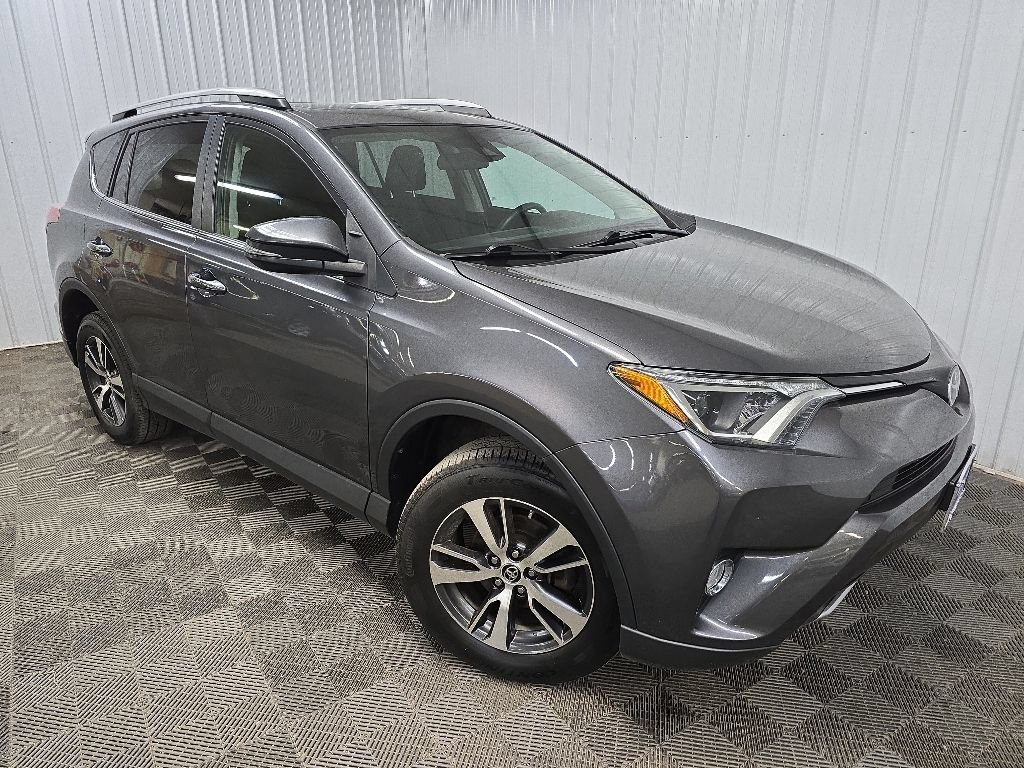 Used 2018 Toyota RAV4 XLE w/ Plus Extra Value Package AWD/4WD image 7