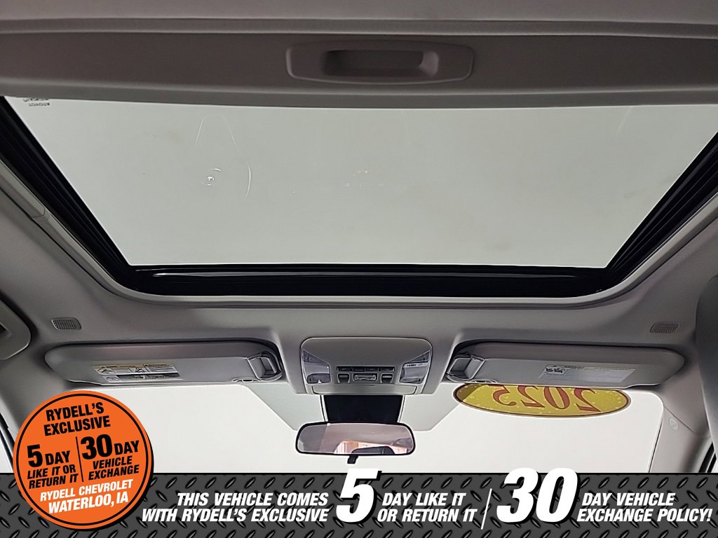 Used 2025 Toyota RAV4 XLE Premium image 18