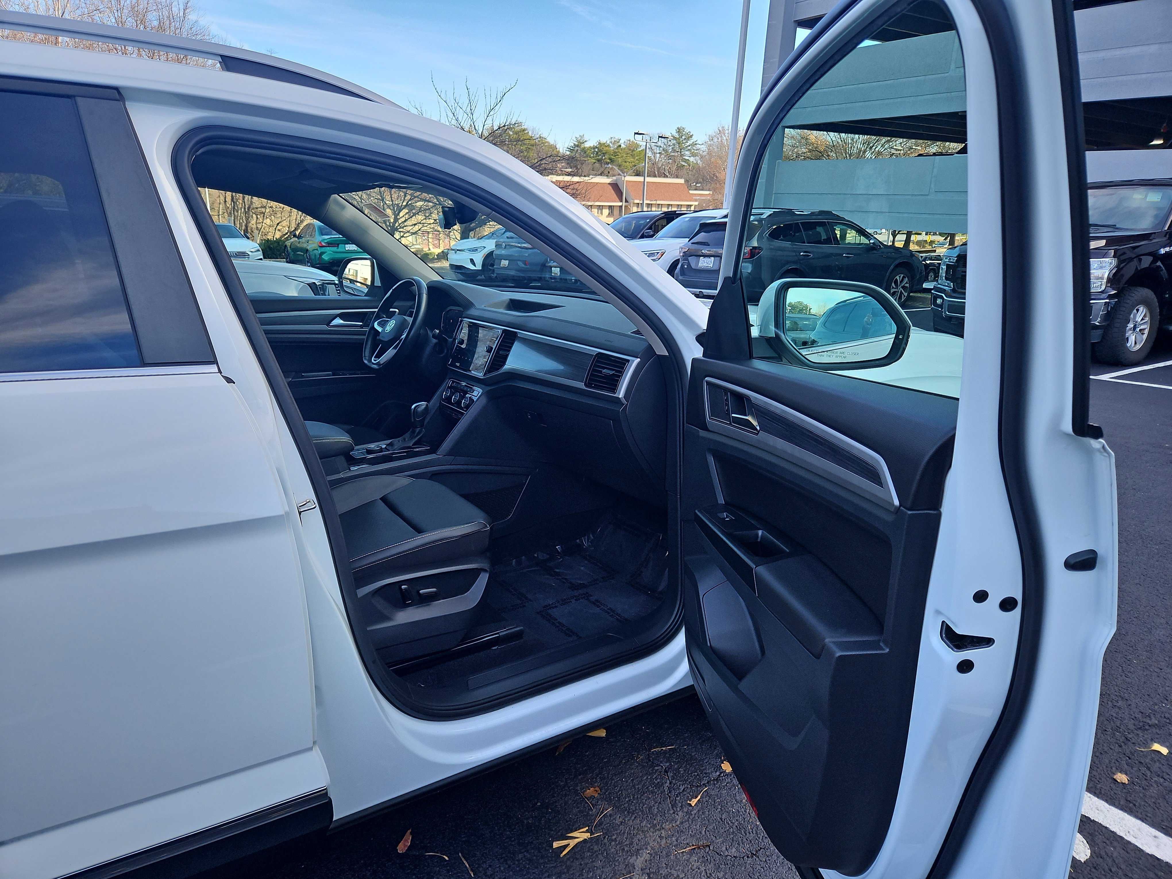 Certified 2021 Volkswagen Atlas SEL image 27