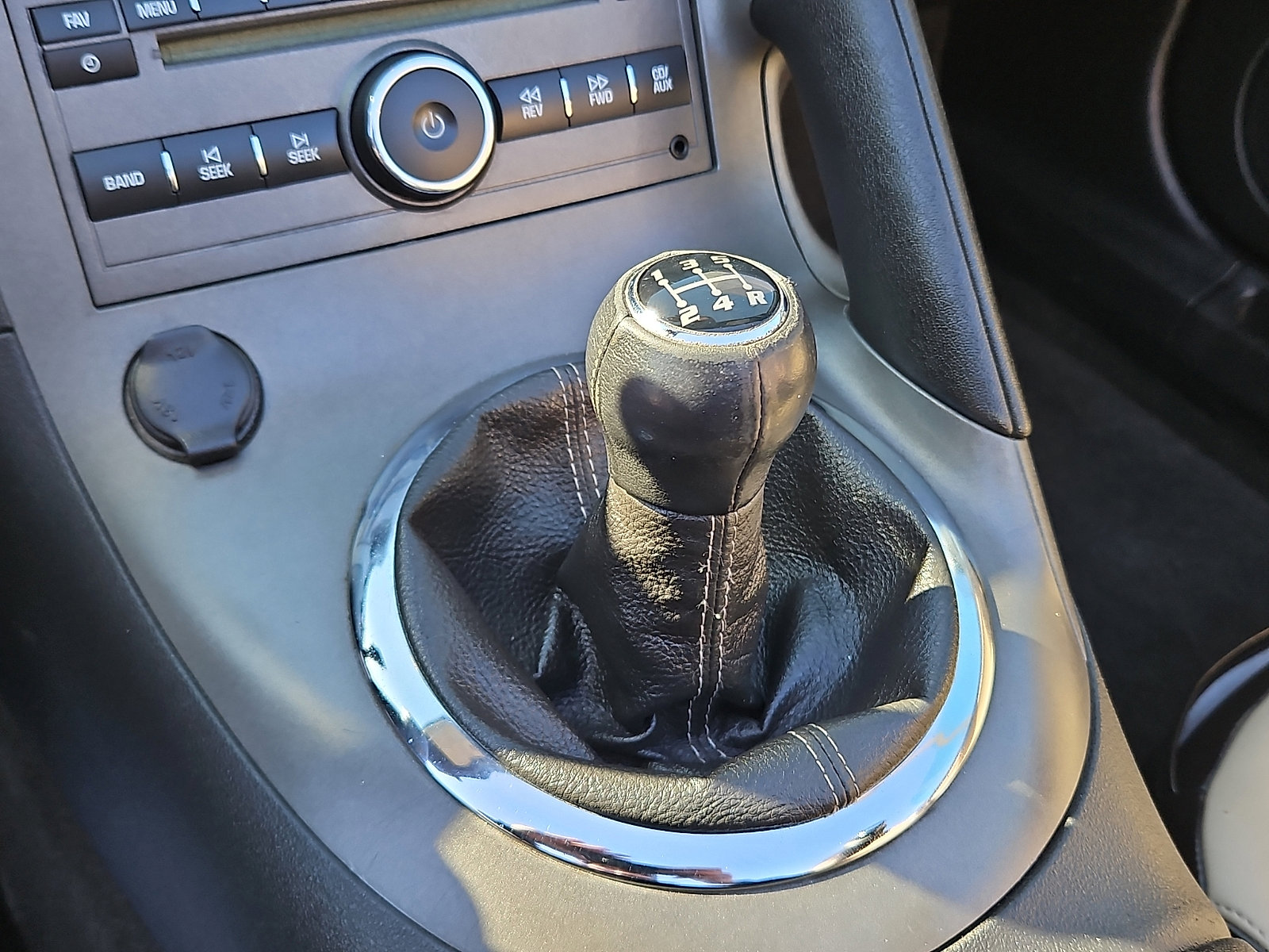 Used 2008 Pontiac Solstice Convertible w/ Premium Package image 13