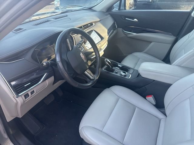 Certified 2023 Cadillac XT4 Luxury w/ Cold Weather Package image 7