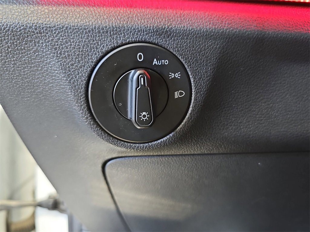 Used 2020 Volkswagen Jetta GLI image 23