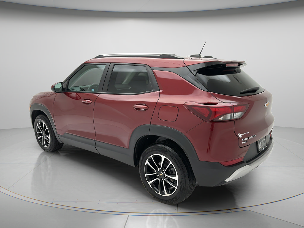 Used 2024 Chevrolet TrailBlazer LT AWD/4WD image 4