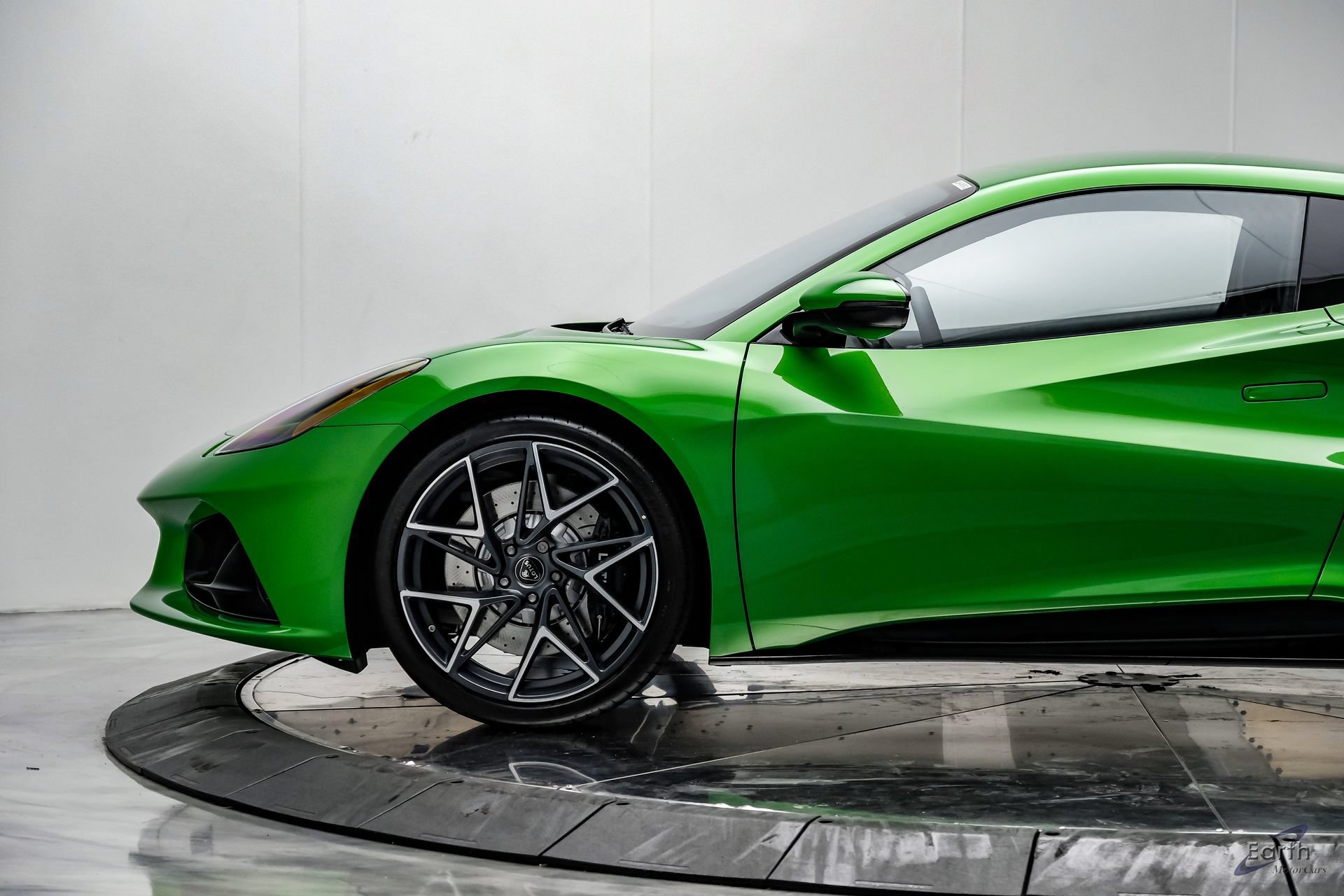 New 2026 Lotus Emira SE RWD image 10