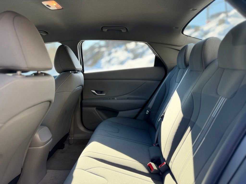 Used 2023 Hyundai Elantra SEL image 20