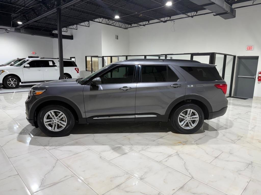 Used 2021 Ford Explorer XLT w/ Equipment Group 202A AWD/4WD image 7