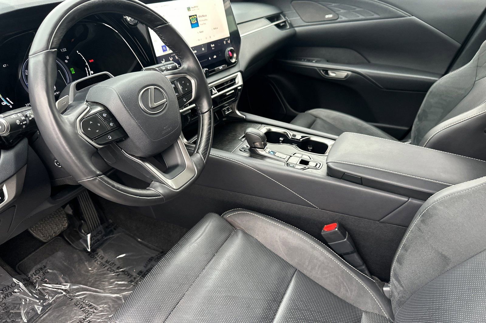 Certified 2024 Lexus RX 450h AWD w/ Luxury Package image 11