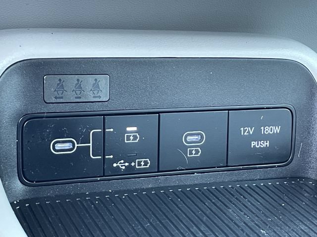 Used 2025 Hyundai Kona SEL AWD/4WD image 20