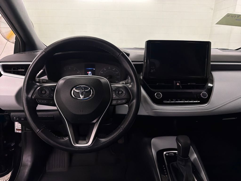 Used 2023 Toyota Corolla SE image 9