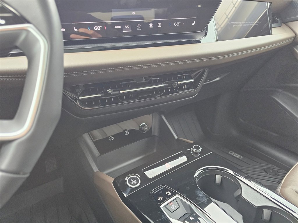 Used 2025 Audi Q6 e-tron Prestige w/ 20" Wheel Package image 30