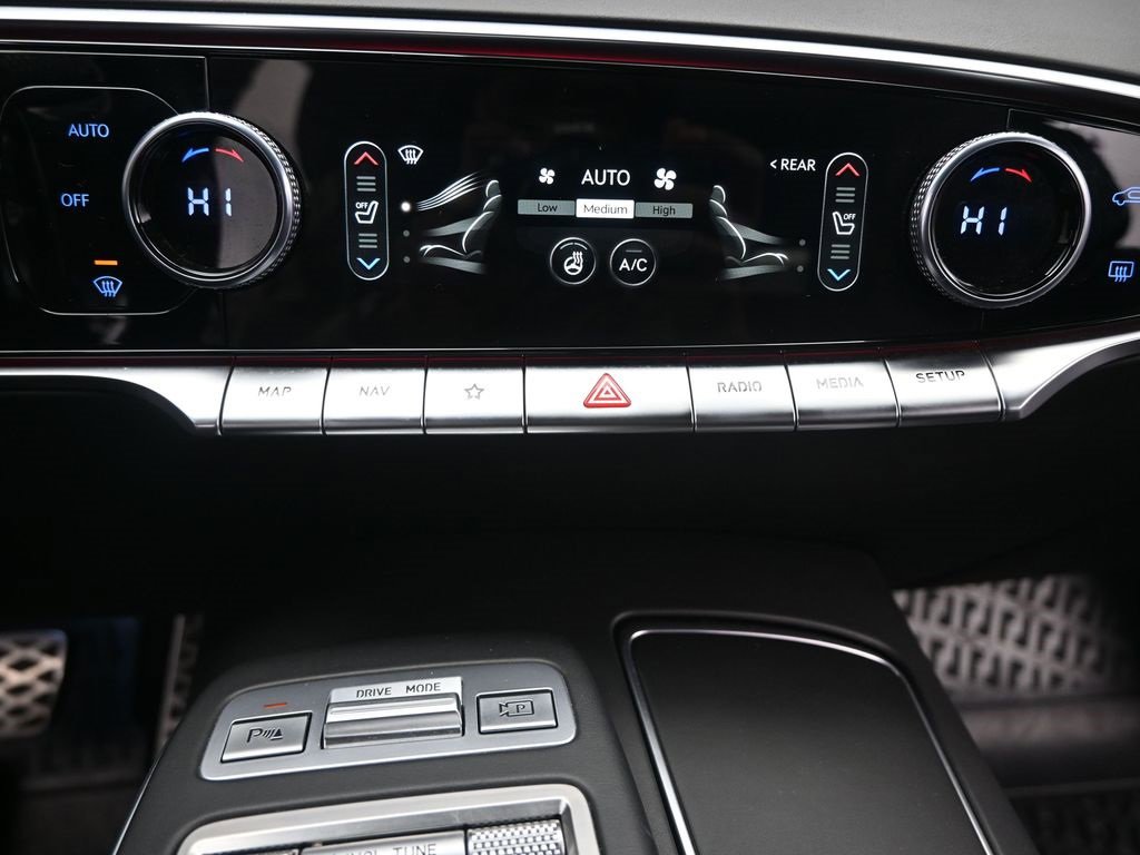 Used 2022 Genesis GV70 3.5T Sport w/ Sport Prestige Package image 38