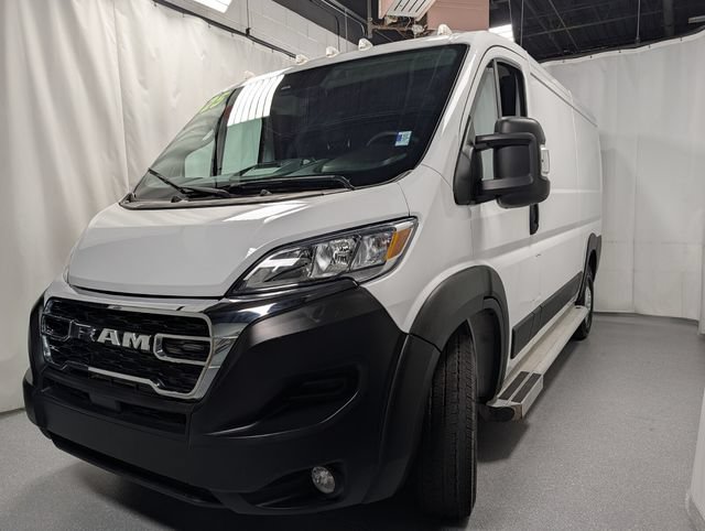Used 2025 RAM ProMaster 2500 w/ U-Haul Equipment Group FWD image 7
