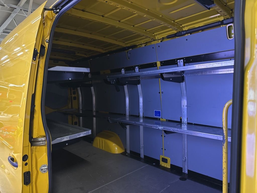 Used 2021 Mercedes-Benz Sprinter 2500 image 10