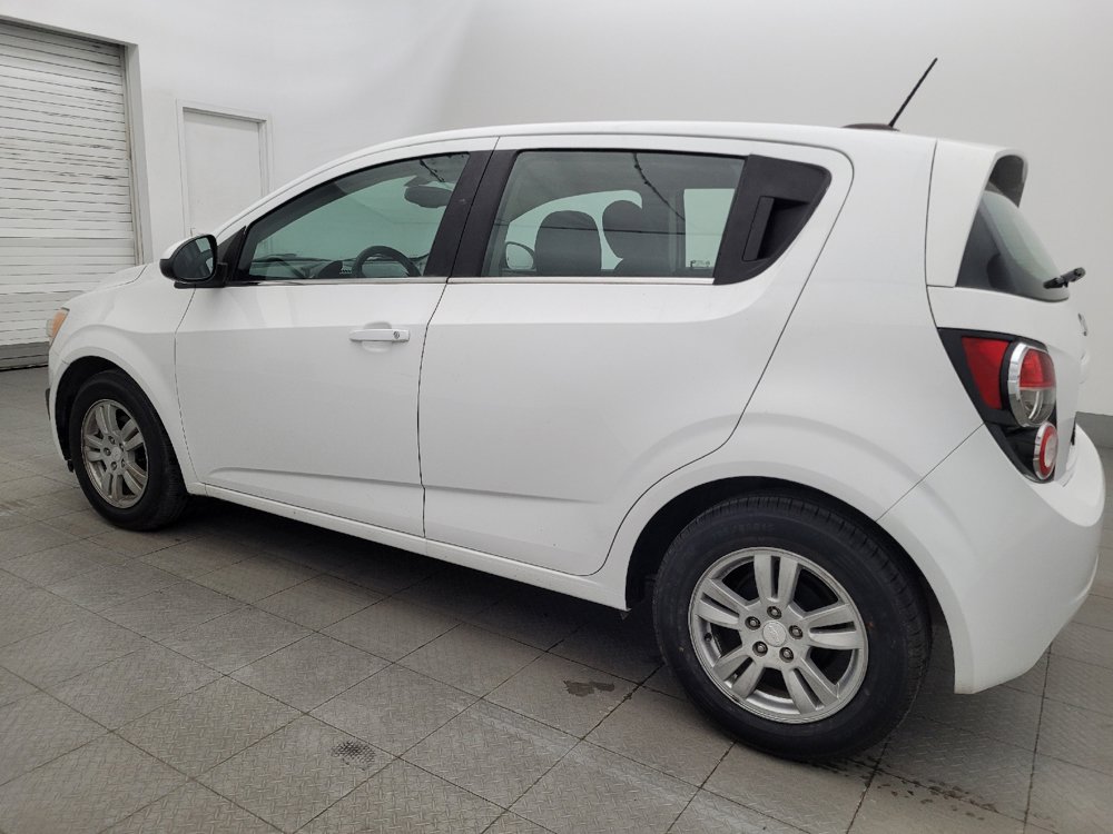 Used 2016 Chevrolet Sonic LT FWD image 3
