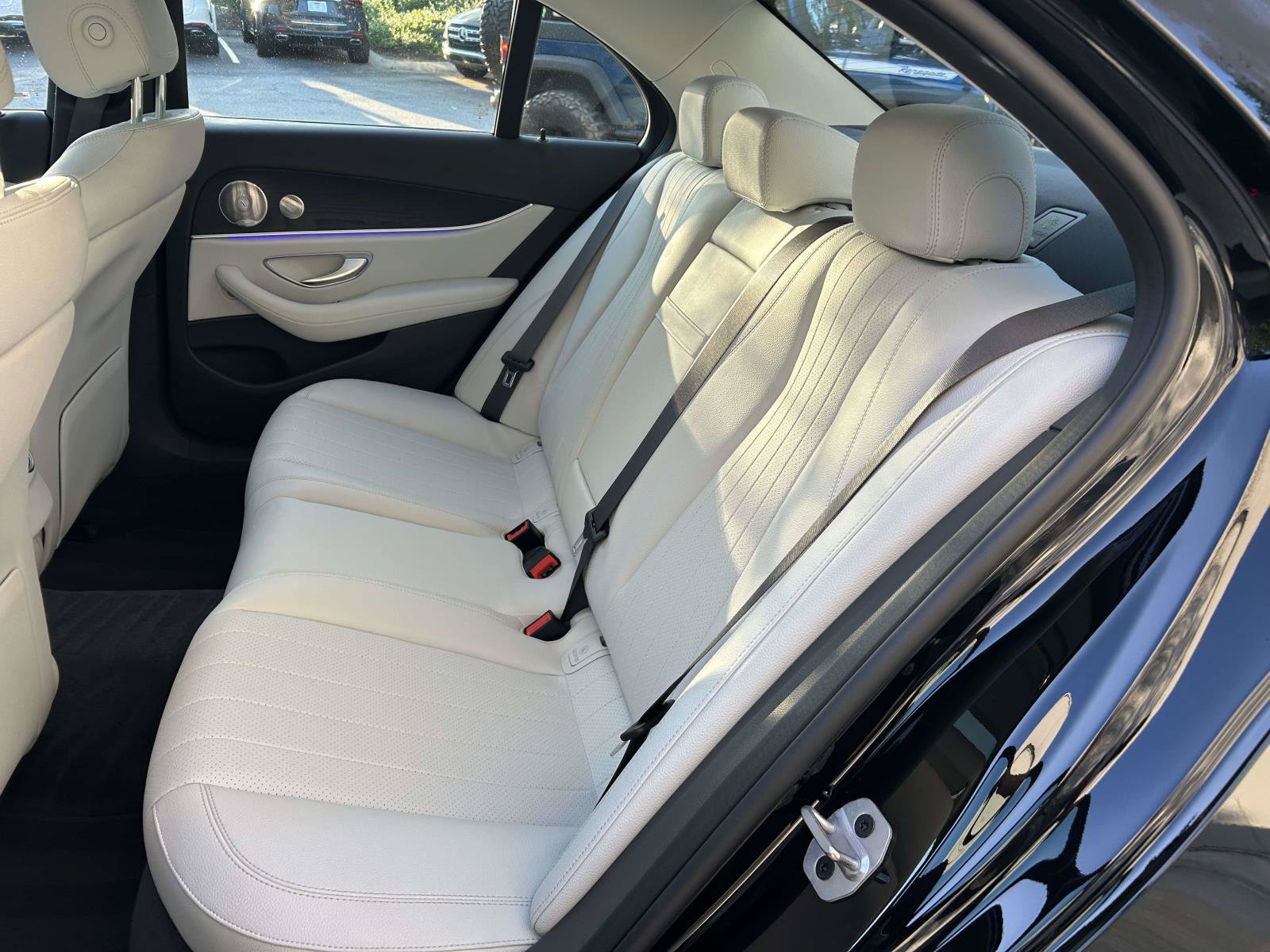Certified 2023 Mercedes-Benz E 350 4MATIC Sedan image 40