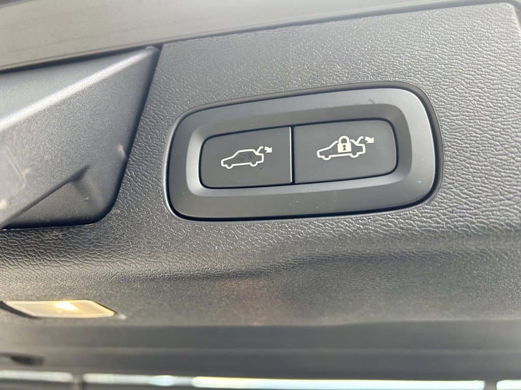 Certified 2024 Volvo XC60 T8 Plus w/ Climate Package image 14