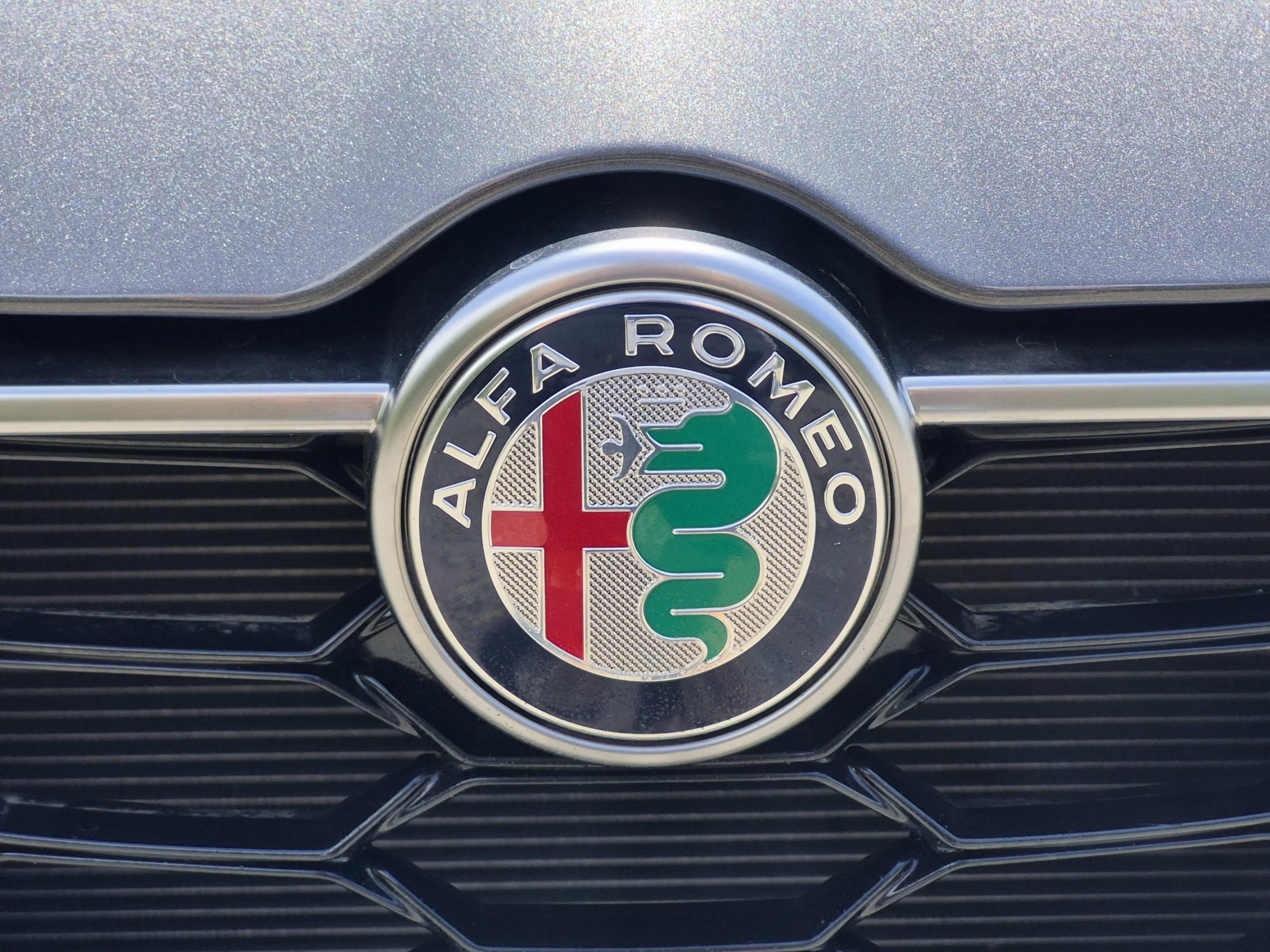 Used 2024 Alfa Romeo Tonale Ti w/ Premium Interior Package AWD/4WD image 4